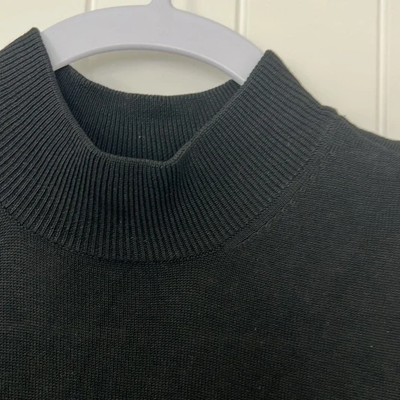 August silk, size, small, black, short sleeve, high neck, 100% silk sweater - Picture 2 of 8